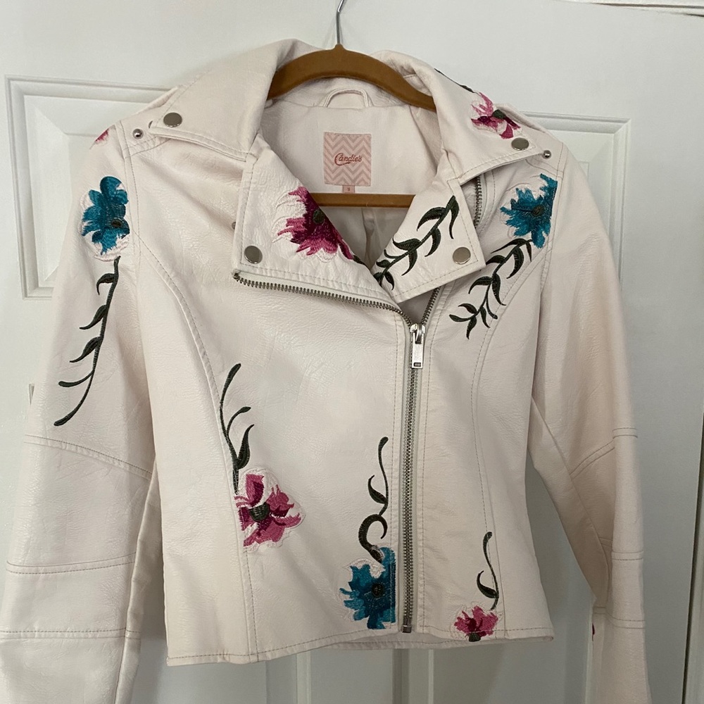Candies White Floral Embroidered Biker